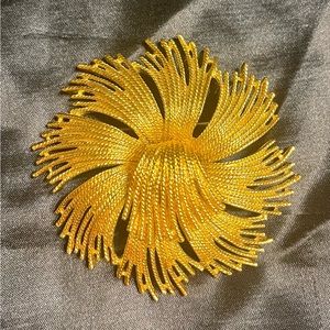 ©Monet Brooch Gold Tone Tassels Pendant Pin Vintage Collectible